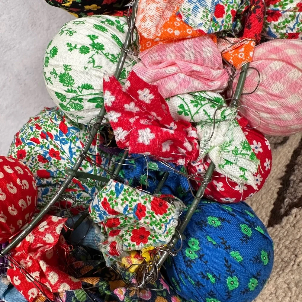 Colorful Fabric Ball Wreath vintage retro 50s‎ 60s